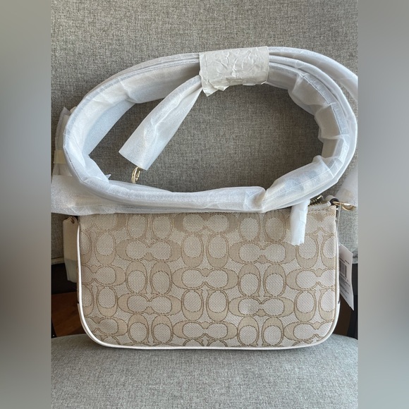 NWT!COACH LONNIE BAGUETTE IN SIGNATURE JACQUARD(COACH C8306)fast shipping - Picture 2 of 11
